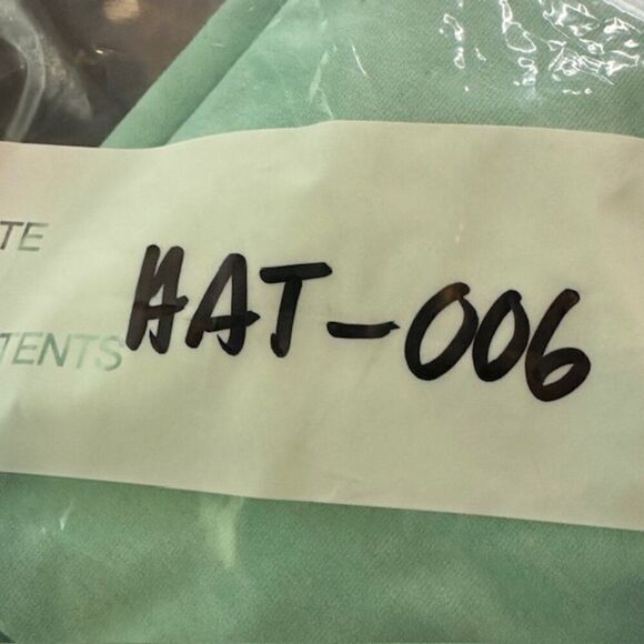 Lululemon Small Sleeveless Athleisure Yoga Top in Seafoam Green - Picture 6 of 6